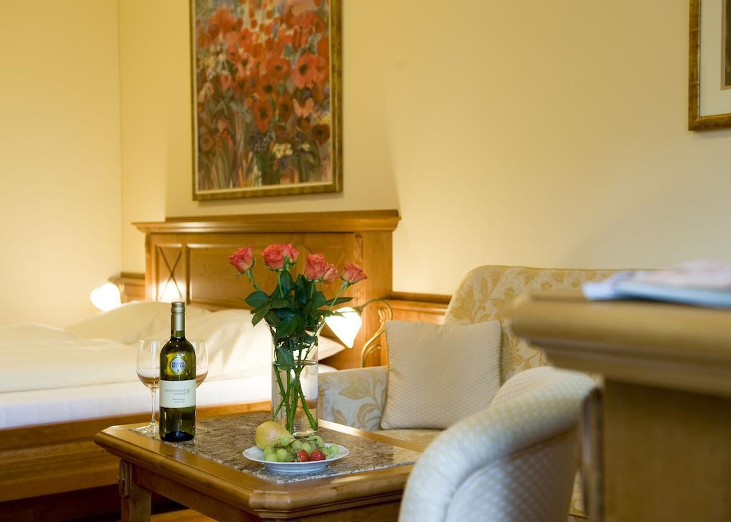Geniesserhof Haimer - Hotel Garni Poysdorf Værelse billede