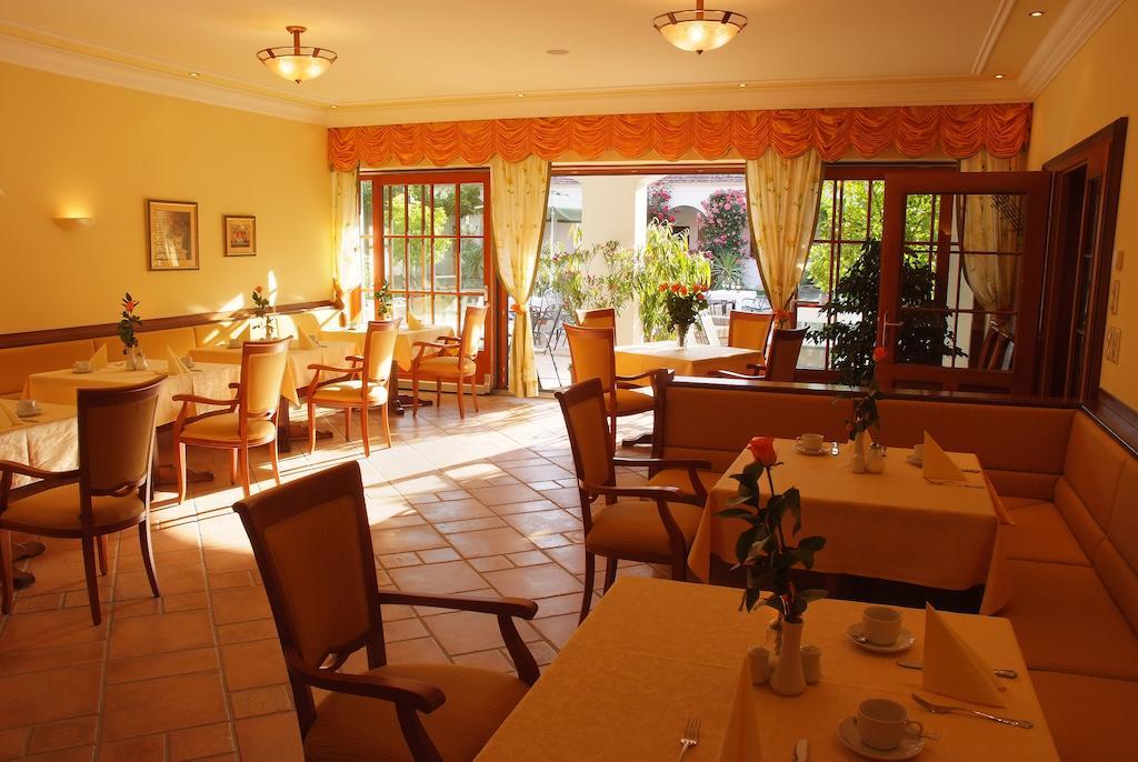 Geniesserhof Haimer - Hotel Garni Poysdorf Eksteriør billede
